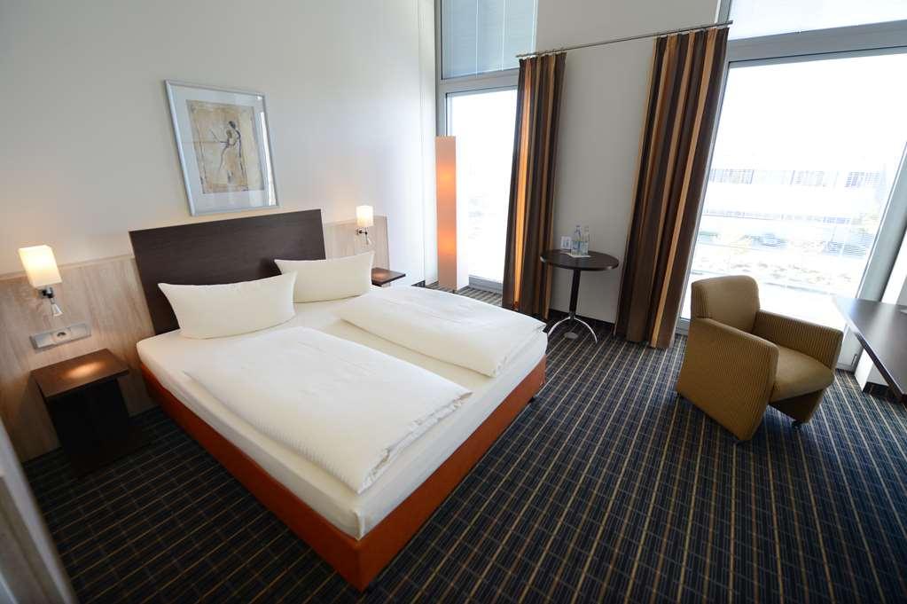 Livenwork Hotel & Coworking Gvz إنغولشتات الغرفة الصورة