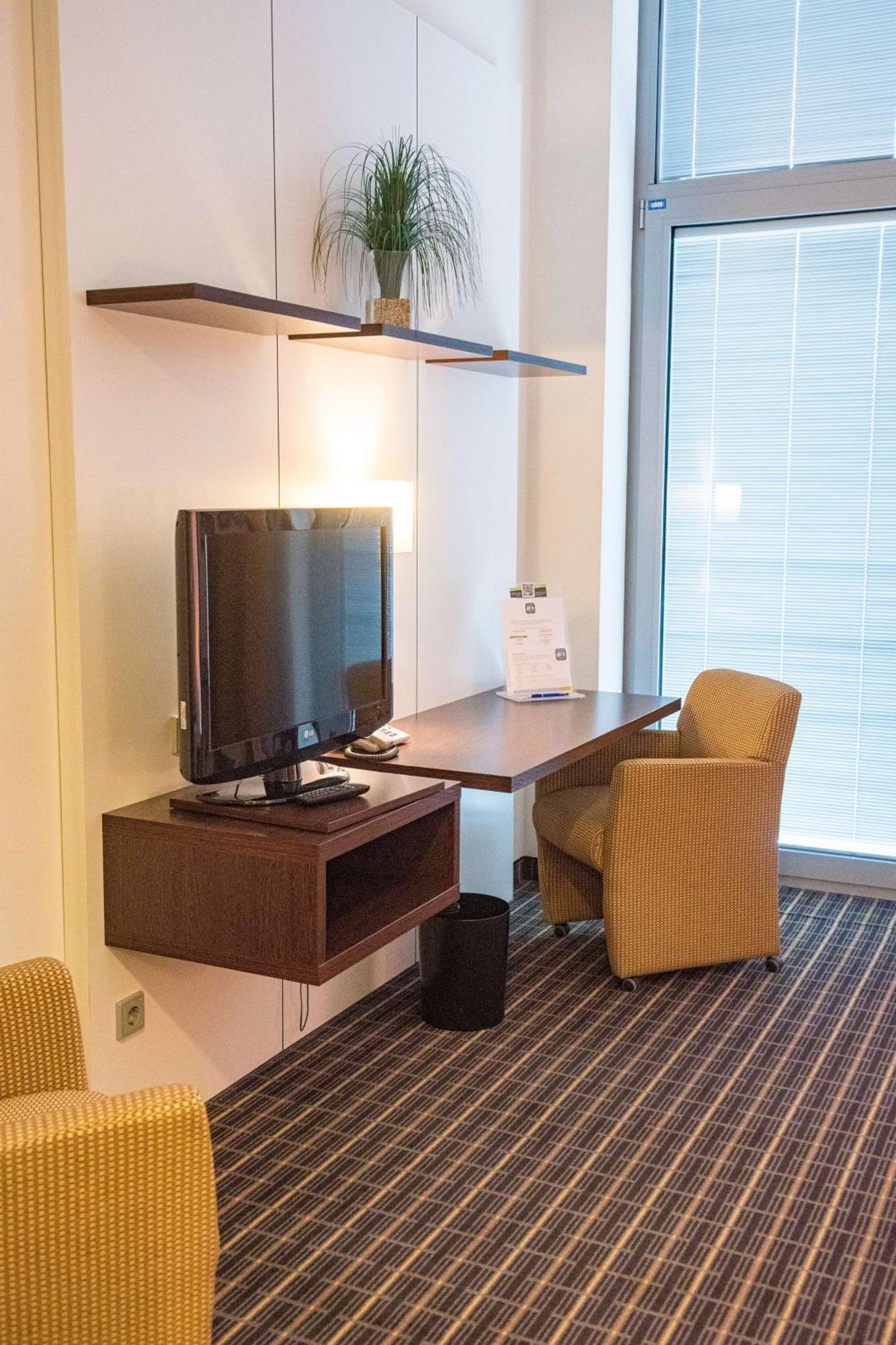 Livenwork Hotel & Coworking Gvz إنغولشتات المظهر الخارجي الصورة